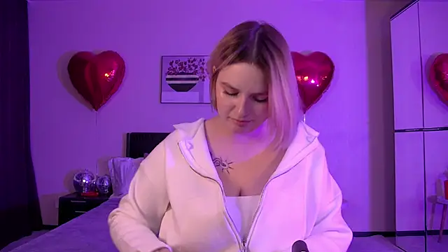 DianeMills online show from February 2025 07:05:02 PM