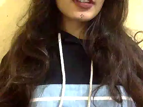 Snapshot of krati74 chatting on February 2025 07:24:02 PM krati74 online show from February 2025 07:24:02 PM