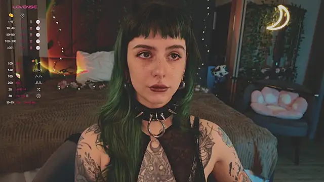 MichaellaMoon online show from March 2025 12:09:02 PM