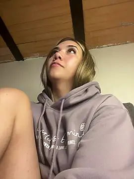 Iris lee online show from February 2025 09:00:02 AM