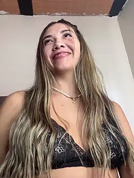 Iris lee online show from March 2025 07:27:01 PM