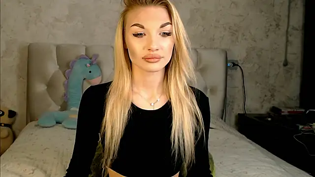 Ella Milla online show from February 2026 01:34:02 PM