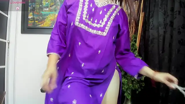 shantala krisha online show from February 2026 06:59:02 PM