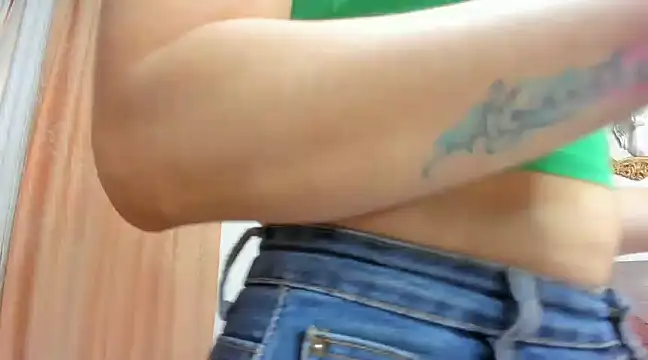 Snapshot of antonhella1 chatting on December 2024 04:14:02 PM antonhella1 online show from December 2024 04:14:02 PM