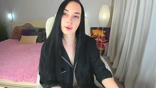 Miss Elia online show from February 2025 04:36:02 PM