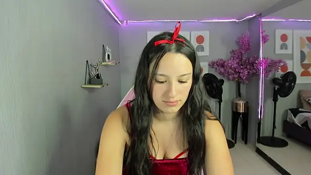 Snapshot of Miia_bela chatting on January 2025 03:20:01 AM Miia bela online show from January 2025 03:20:01 AM