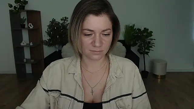 MariaSttone online show from January 2025 01:04:02 PM