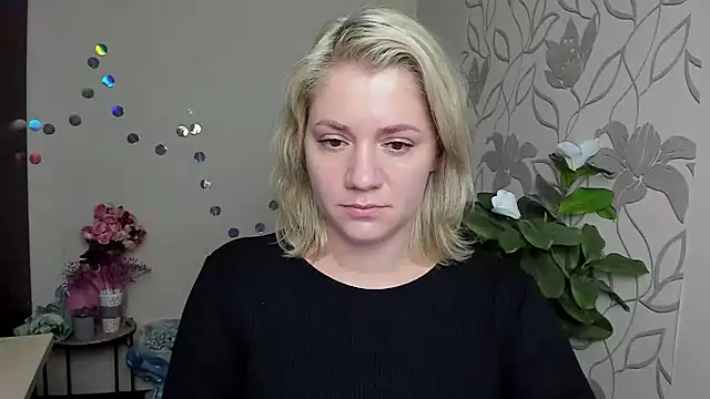 MariaSttone online show from December 2025 05:32:01 PM