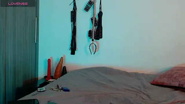 Alisson Beckett online show from March 2025 07:02:02 PM