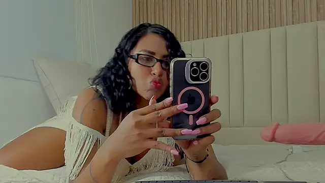 StormyButty18 online show from September 2025 04:03:01 AM