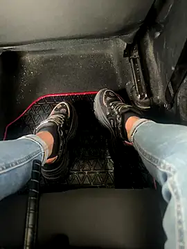 FeetVibe online show from October 2025 05:50:02 AM