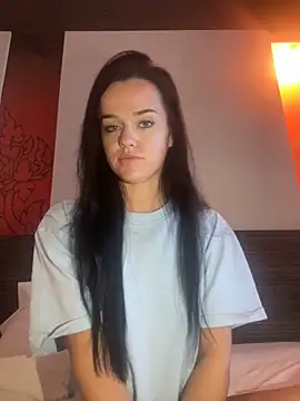 English-Chloe96 online show from March 2025 11:00:01 AM