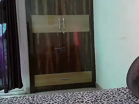 Official queen online show from March 2026 06:19:02 AM