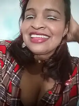Snapshot of _violetta_- chatting on February 2025 07:09:01 PM violetta - online show from February 2025 07:09:01 PM