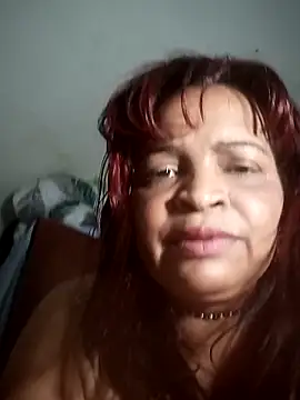 Snapshot of _violetta_- chatting on February 2025 07:41:01 PM violetta - online show from February 2025 07:41:01 PM