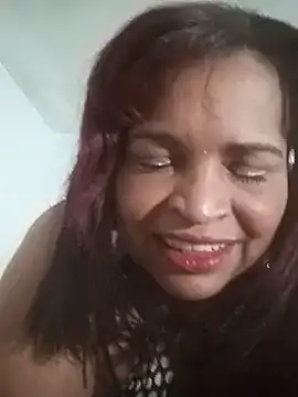 Snapshot of _violetta_- chatting on March 2025 12:17:02 AM violetta - online show from March 2025 12:17:02 AM