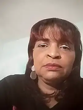 Snapshot of _violetta_- chatting on March 2025 08:38:02 PM violetta - online show from March 2025 08:38:02 PM