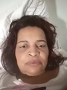 Snapshot of _violetta_- chatting on March 2025 02:49:02 AM violetta - online show from March 2025 02:49:02 AM