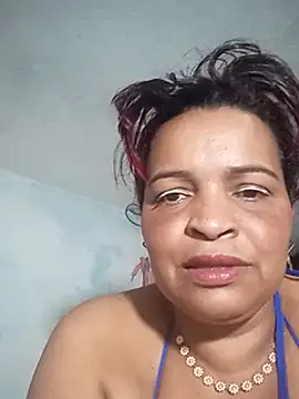 Snapshot of _violetta_- chatting on March 2025 11:32:01 PM violetta - online show from March 2025 11:32:01 PM