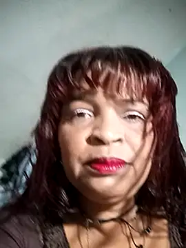 Snapshot of _violetta_- chatting on March 2025 02:18:02 PM violetta - online show from March 2025 02:18:02 PM