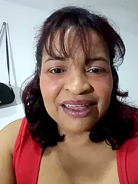 Snapshot of _violetta_- chatting on September 2025 01:56:01 PM violetta - online show from September 2025 01:56:01 PM