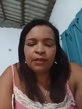 Snapshot of _violetta_- chatting on June 2026 01:48:01 AM violetta - online show from June 2026 01:48:01 AM