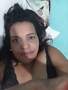 Snapshot of _violetta_- chatting on June 2026 02:23:02 AM violetta - online show from June 2026 02:23:02 AM