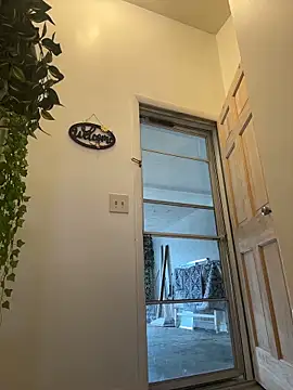 Snapshot of EllaSnow chatting on March 2026 03:40:01 PM EllaSnow online show from March 2026 03:40:01 PM