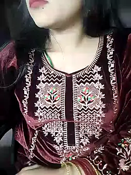 Snapshot of karishma chatting on January 2025 06:27:02 PM karishma online show from January 2025 06:27:02 PM