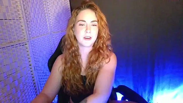 KayleyxEmily online show from December 2025 09:00:02 PM