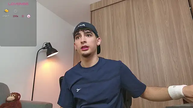 zenn rush1 online show from February 2025 12:50:01 PM