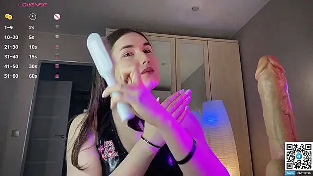 Maria Bowie online show from March 2026 07:38:01 AM