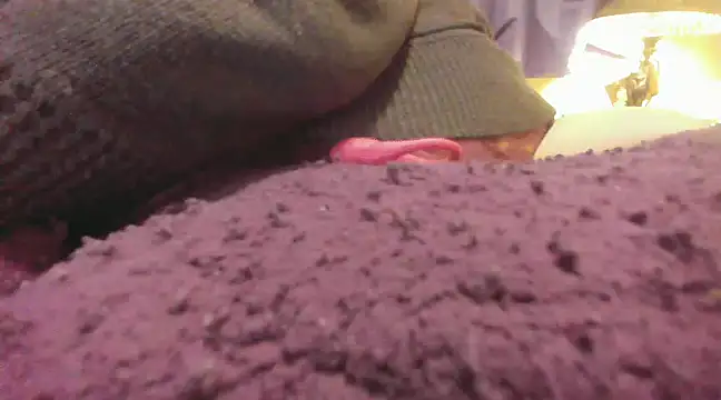 Snapshot of Alli_Kat chatting on January 2025 11:32:02 PM Alli Kat online show from January 2025 11:32:02 PM