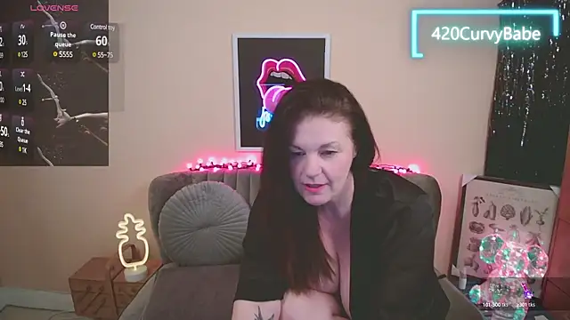 Snapshot of 420Curvybabe chatting on January 2025 09:54:01 PM 420Curvybabe online show from January 2025 09:54:01 PM