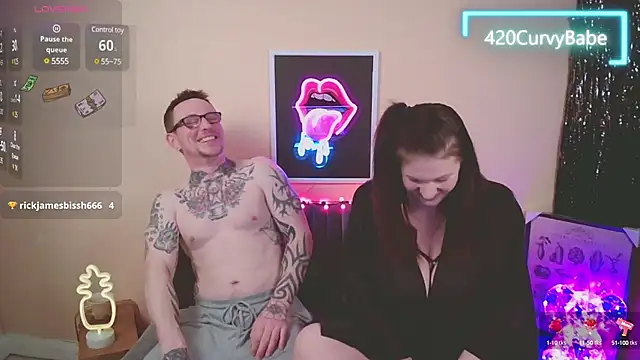 Snapshot of 420Curvybabe chatting on February 2025 09:50:02 PM 420Curvybabe online show from February 2025 09:50:02 PM