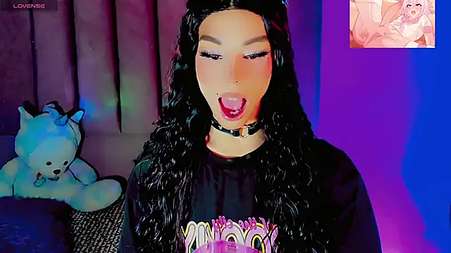 dollswit01 online show from April 2026 06:35:02 AM