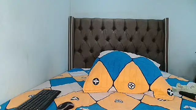 CHOCKYCHOCX2 online show from December 2025 05:15:02 AM