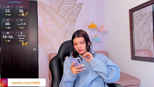 Snapshot of JasmineHarris chatting on December 2024 11:56:02 AM JasmineHarris online show from December 2024 11:56:02 AM