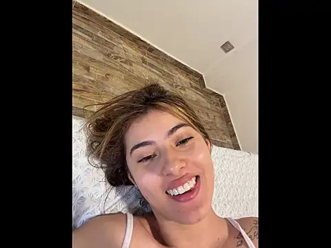 annieesweett online show from July 2026 11:45:02 PM