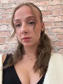 CaseyStar online show from November 2025 12:19:02 PM