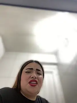 Snapshot of Tatiana_O chatting on February 2025 07:30:02 PM Tatiana O online show from February 2025 07:30:02 PM