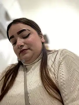 Snapshot of Tatiana_O chatting on March 2025 04:17:02 PM Tatiana O online show from March 2025 04:17:02 PM