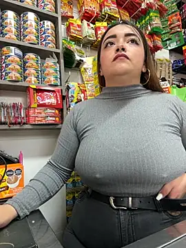 Snapshot of Tatiana_O chatting on November 2025 04:20:02 PM Tatiana O online show from November 2025 04:20:02 PM