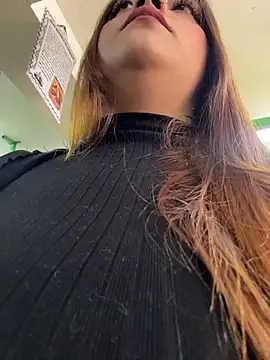 Snapshot of Tatiana_O chatting on November 2025 04:07:01 PM Tatiana O online show from November 2025 04:07:01 PM