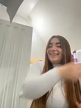 Snapshot of Tatiana_O chatting on November 2025 01:11:02 PM Tatiana O online show from November 2025 01:11:02 PM