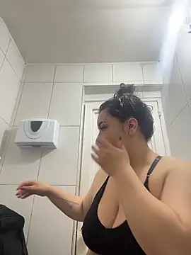 Snapshot of Tatiana_O chatting on December 2025 04:05:01 PM Tatiana O online show from December 2025 04:05:01 PM