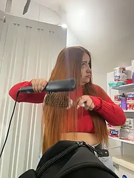 Snapshot of Tatiana_O chatting on December 2025 01:05:02 PM Tatiana O online show from December 2025 01:05:02 PM