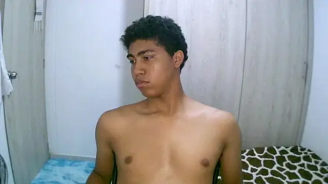 sexy diamante  online show from March 2026 03:32:02 AM