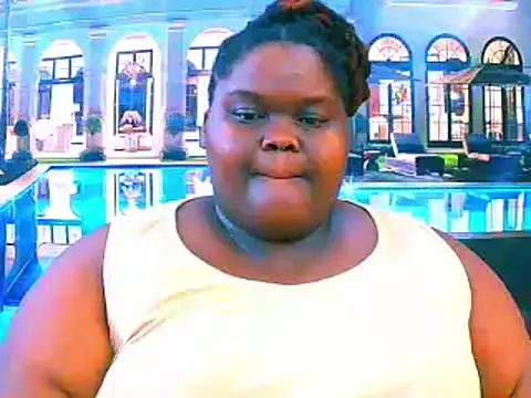 Snapshot of EbonyHotBuns chatting on February 2026 07:36:02 AM EbonyHotBuns online show from February 2026 07:36:02 AM