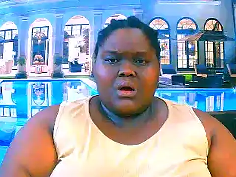 Snapshot of EbonyHotBuns chatting on February 2026 09:22:02 PM EbonyHotBuns online show from February 2026 09:22:02 PM